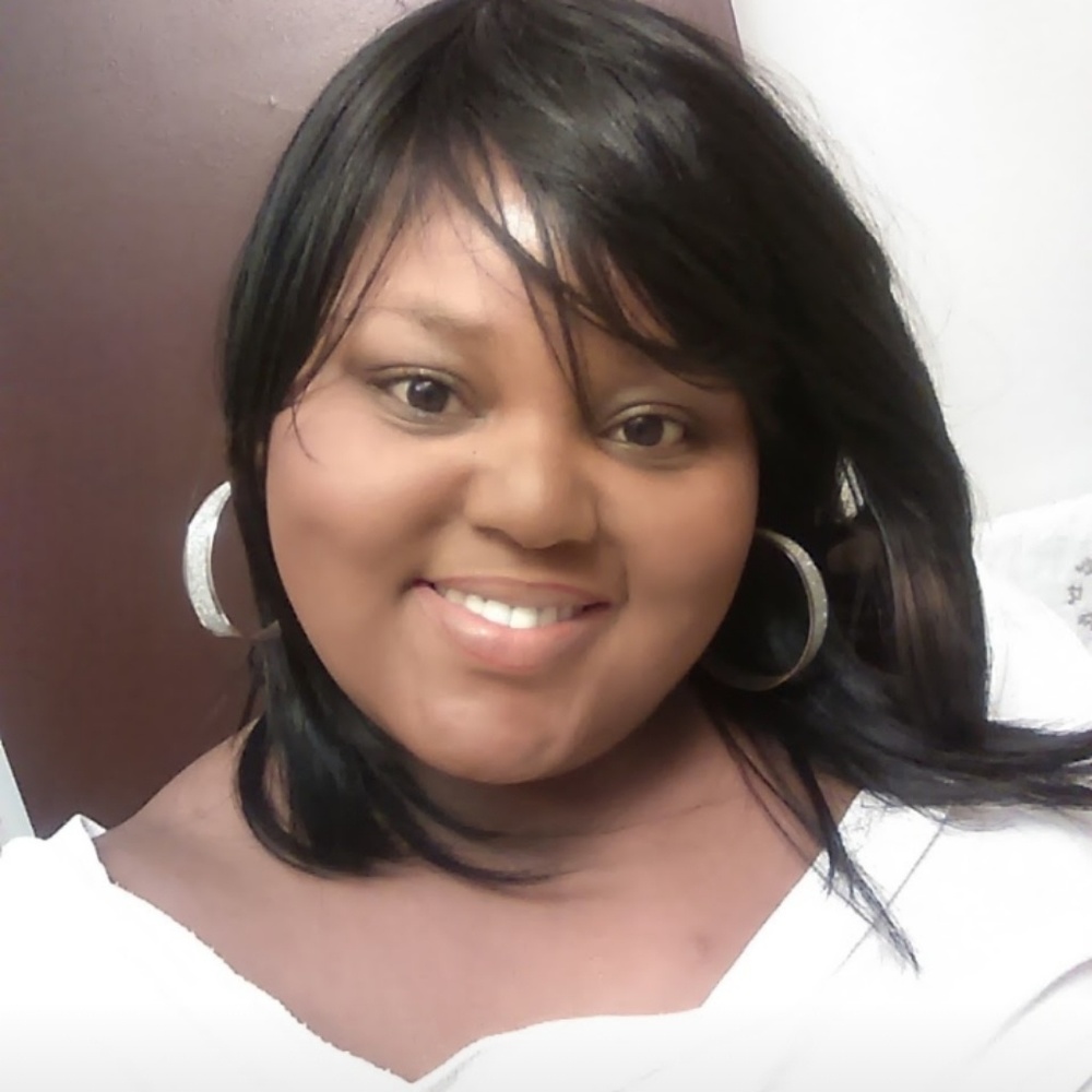 Meet your Posher, Traci